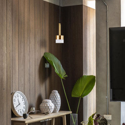 臥室北歐輕奢小吊燈餐廳臥室個性燈具現代簡約創意樣板間客廳吊燈 - luxhkhome