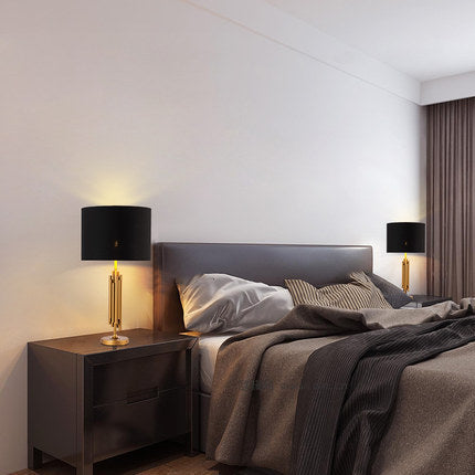 後現代檯燈輕奢設計師樣板房簡約臥室床頭燈客廳金屬個性創意檯燈 - luxhkhome